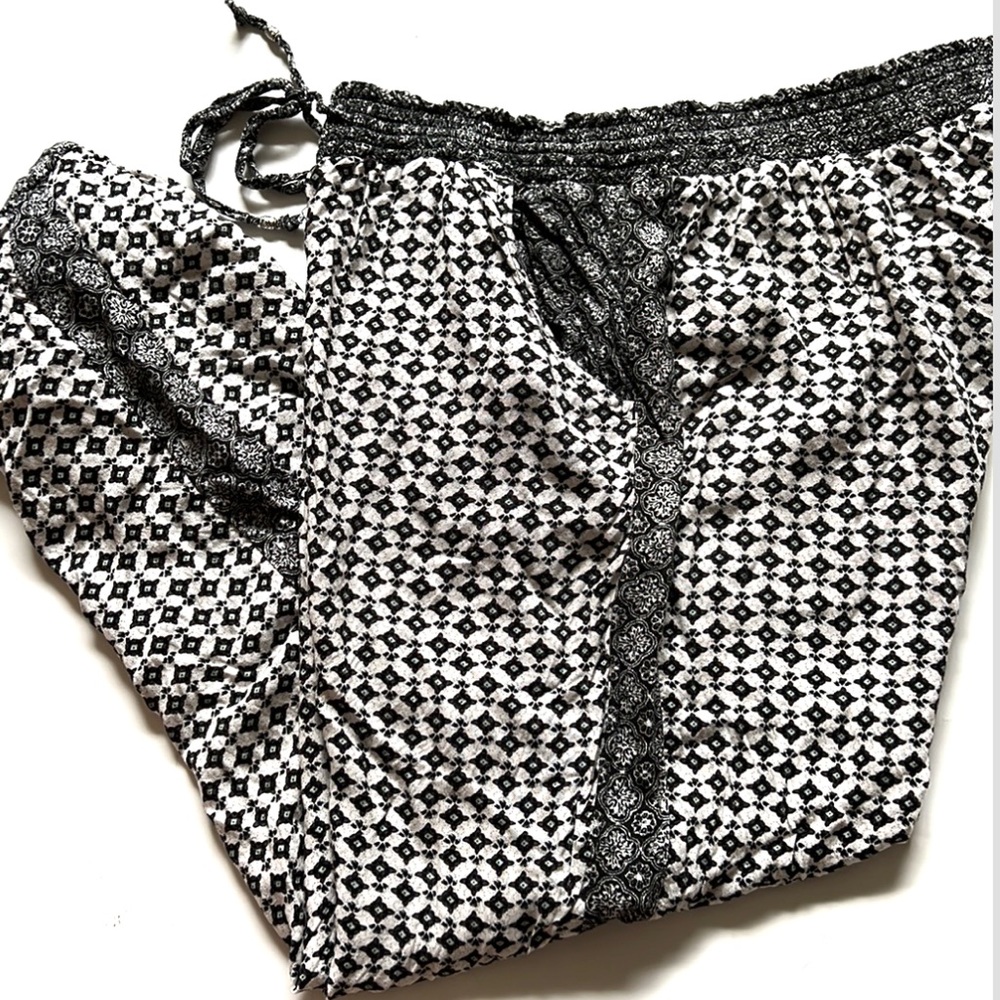 American Eagle joggers